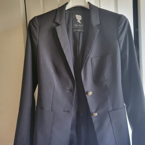 Aritzia Talula Blazer - Picture 1 of 5